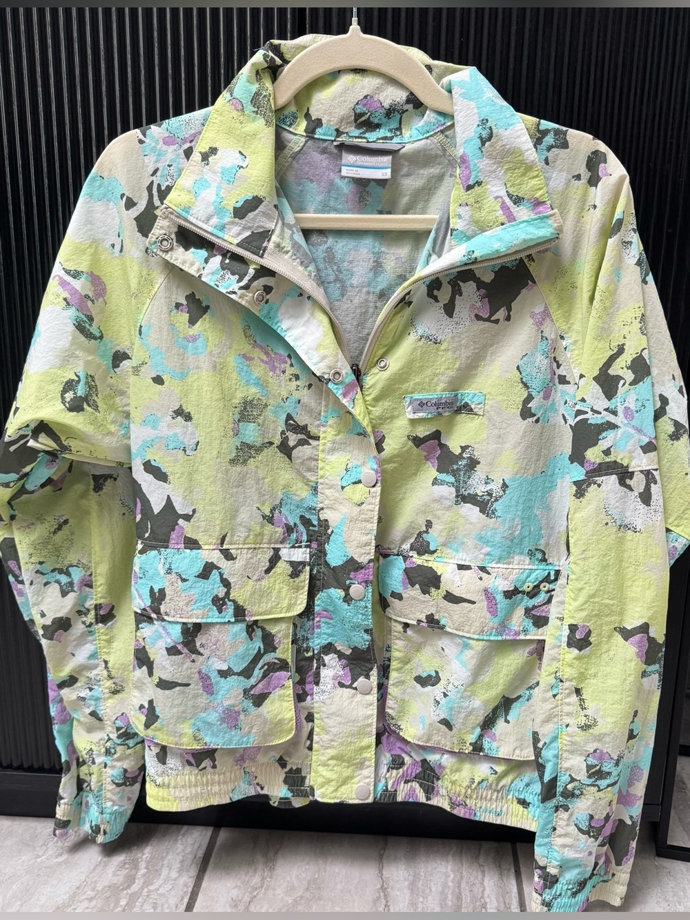 Columbia windbreaker
